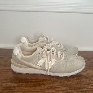 New Balance 574 size 7.5 Gently Used